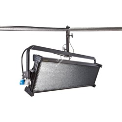 Светодиодный LED осветитель Kinoflo Celeb 450 LED DMX Pole-Op, Univ 230U - фото 102132