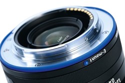Объектив Carl Zeiss Loxia 2/35 E Объектив для камер Sony (байонет Е) 2103-749 - фото 110872