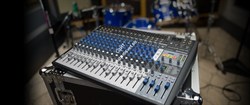 PreSonus StudioLive AR22 USB аналоговый микшер, 22 канала, 12 мик.+ 4 мик моно/лин.стер.+1 стер.лин./Bluetooth,22x4 USB,3AUX,FX,SD-рекор, монтаж в рэк - фото 11499