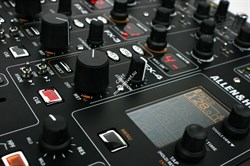 XONE:DB4 / Цифровой 4-канальный DJ микшер, Quad FX Core DSP процессор / ALLEN&HEATH - фото 131807