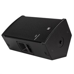 RCF NX 45-A  (13000552)  Активная двухполосная АС, усилители D-класса: 500+200 Вт, 45 Гц - 20 кГц, 133 дБ, динамики: neo15"(3,5" v.c.) + neo 1,4" (4,0" v.c.), рупор 90° х 50°, DSP, возможность подвеса, 707 х 418 х 402 мм, 24 кг. - фото 149288