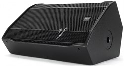 RCF ST15-SMA  (13000462)  Активный двухполосный сценический монитор 600 Вт, усилители D-класса: 400+200 Вт, 45 Гц - 20 кГц, 131 дБ, динамики: 15" (2.5" v.c.) +1" (1.4" v.c.), рупор 90° х 60°, 362 х 673 х 473 мм, 20,7 кг, возможность установки на штатив. - фото 47417