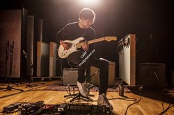 FENDER Ed O'Brien Stratocaster, Maple F.board, Olympic White электрогитара, именная модель Эд О' Брайен (Radiohead), цвет белый - фото 74872