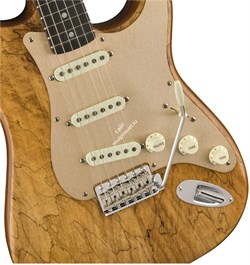 FENDER 2018 ARTISAN SPALTED MAPLE STRATOCASTER® Электрогитара с кейсом, цвет натуральный фигурный клен - фото 93094