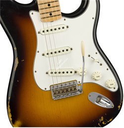 FENDER 2018 RELIC® 1968 STRATOCASTER® - FADED 3-COLOR SUNBURST Электрогитара с кейсом, 3-х цветный санберст - фото 93239
