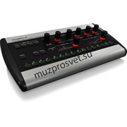 Behringer P16-M Система мониторинга Powerplay. Цифровой стерео микшер, 16 каналов ULTRANET. Используется вместе с P16-I/P16-D. Удаленное MIDI управление с помощью BCF2000, BCR2000 и т.п. Сохраниение до 16 пресетов. Подключение (вход): Сat 5. Подключение (