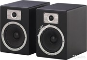 MACKIE XR824 2-полосный активный студийный монитор, 8''. Усилитель: НЧ -100 Вт, ВЧ - 60 Вт.