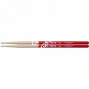 VIC FIRTH AMERICAN CLASSIC® 7AN -- nylon tip w/ VIC GRIP барабанные палочки, орех, нейлоновый наконечник