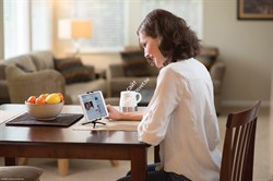 GripTight Micro Stand (Small Tablet) для планшетов и др. электронных устр-в - фото 109021