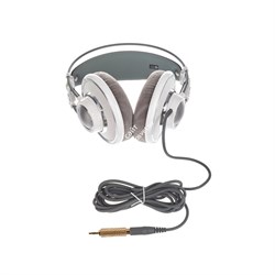 AKG K701 - референсные открытые наушники 62 Ом, 10-39800 Гц - фото 119733