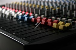 WZ4 14 / Микшерный пульт 10 моно, 2 двойных стерео входа, 6 AUX шин, / ALLEN&HEATH - фото 132027