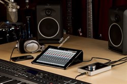 Apogee Duet интерфейс USB мобильный 6-канальный (2x4 аналог) для Windows и Mac. 2 микр. предусилителя, выход на наушники. Вх/вых MIDI, 192 кГц. Питание от шины USB - фото 152973