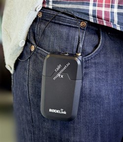 RODE Filmmaker Kit  накамерная цифровая система RODELink 2,4 ГГц,  портативный  передатчик TX-Belt, накамерный/поясной приемник RX-Cam, кабель Captive TRS Cable, петличный микрофон Lavalier, ветрозащита WSLAV, клипса-держатель LAV-CLIP для петличного микр - фото 153170