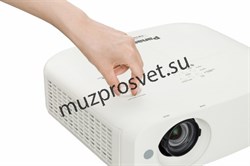 LCD проектор Panasonic PT-VMZ50 с лазерным источником света - фото 157636