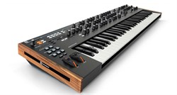 Novation Summit двухмодульный 16ти голосый полифонический синтезатор. 61 клавиша с тремя оксфордскими осциляторами - фото 162025