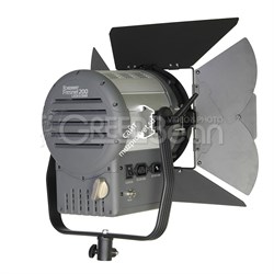 Осветитель студийный GreenBean Fresnel 200 LED X3 DMX, шт - фото 17448