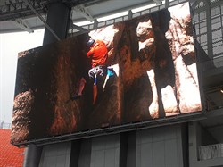 Светодиодный (LED) экран на стадион, размером 10240x4480 с шагом пикселя 10мм - фото 208160