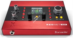 Focusrite Pro RedNet X2P Dante-интерфейс 2х2, 2 предусилителя Red Evolution, линейный стерео-выход, предусилитель для наушников - фото 68265