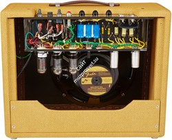 FENDER 57 Custom Deluxe, 230V EUR Ламповый комбоусилитель - фото 73972