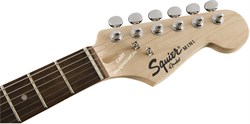 FENDER SQUIER MINI STRAT V2 PINK электрогитара мини, цвет розовый - фото 94085