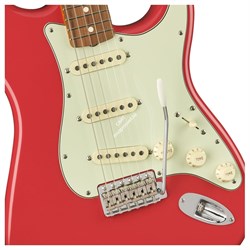FENDER 60S STRAT LACQUER PF FRD Электрогитара, 60S Страт, цвет красный - фото 95808